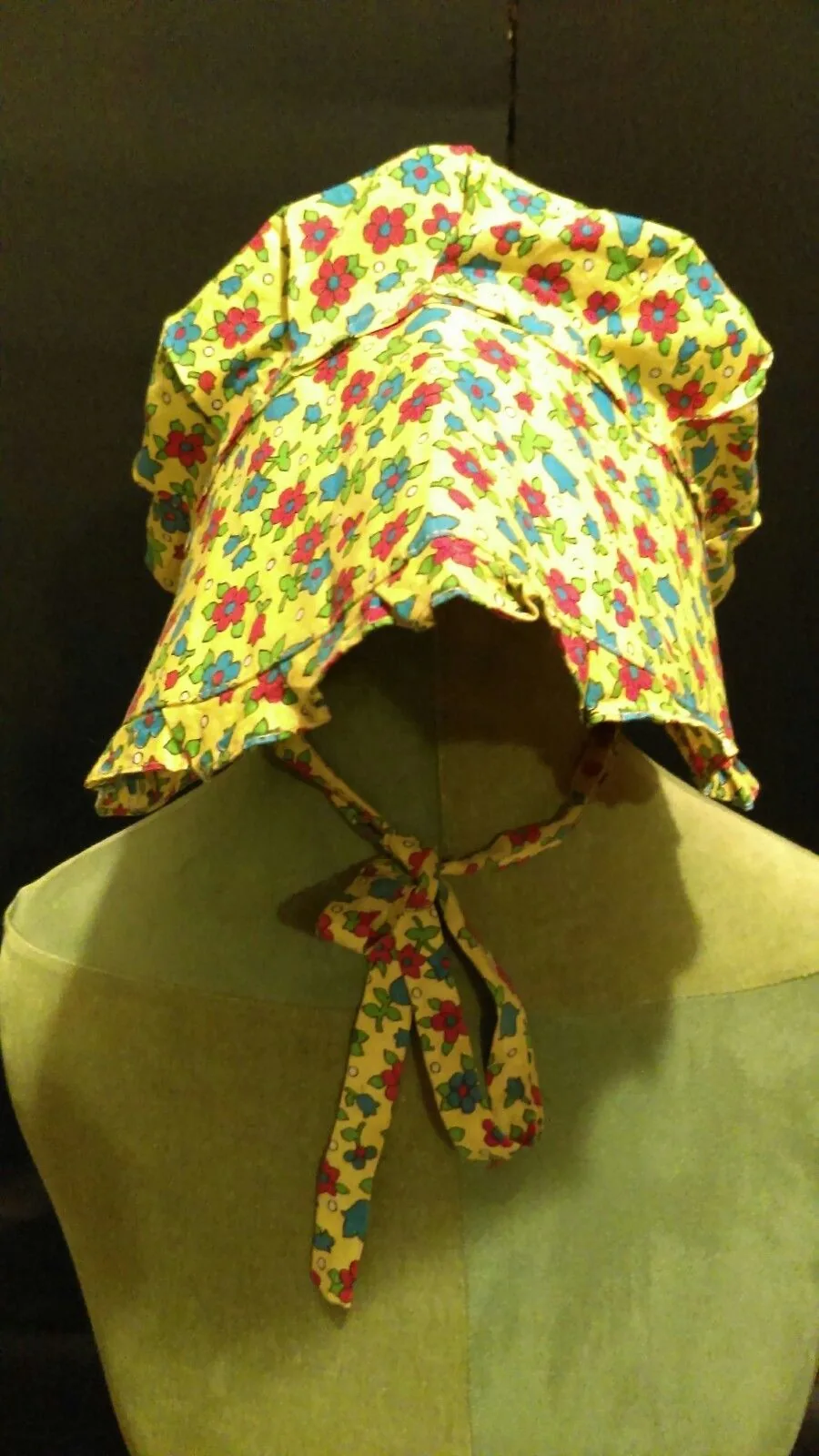 CatBagz.com Presents - Twelve Days of Catmas - Day Four - We found a haunted hat for sale. How haunted? A lot haunted.