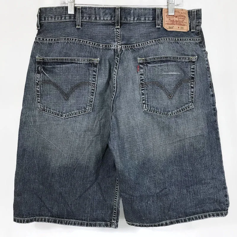 Twelve Days of Catmas - Day Ten - Hell yes! All the comfort of denim and none of the crotch sweat of long pants.